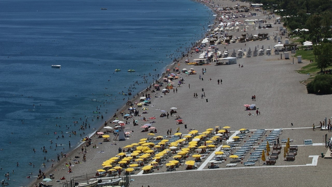 Antalya’ya gelen turist sayısı 6 milyonu geçti