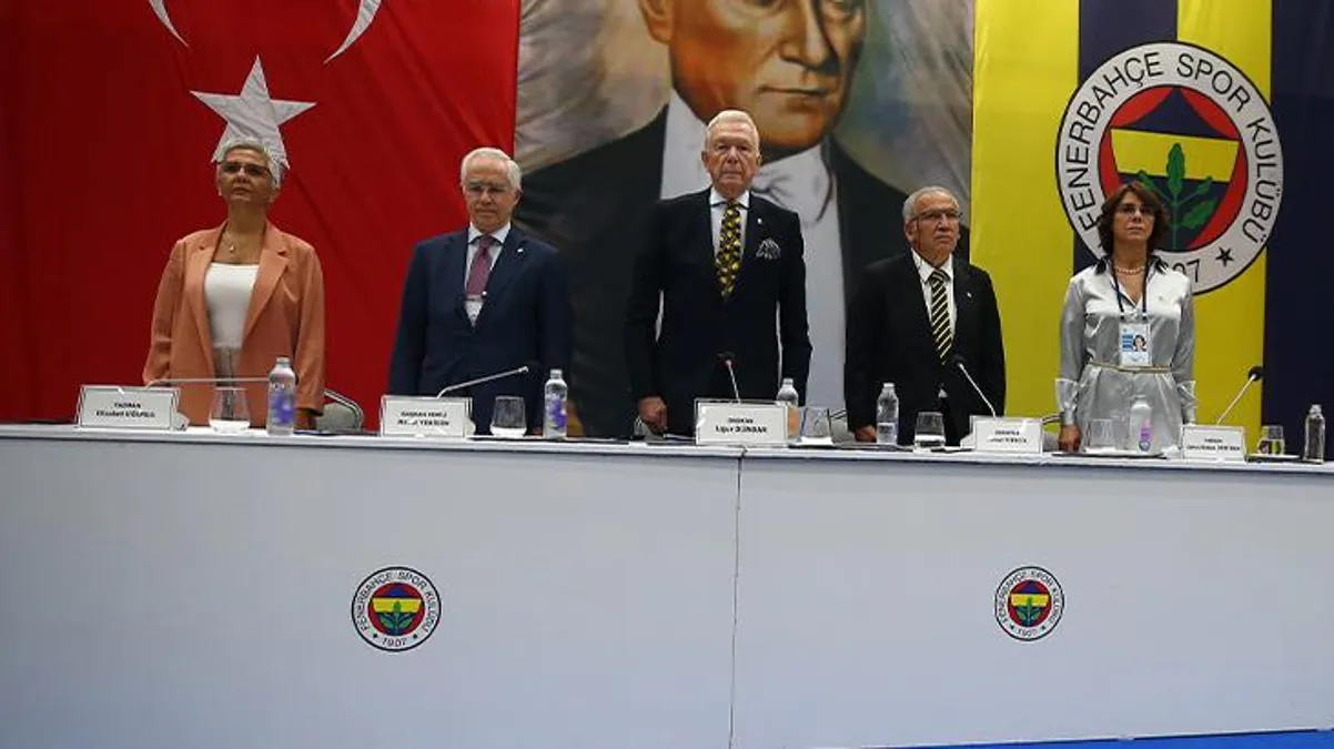 Fenerbahçe’nin borcu 31 Mart 2022 itibarıyla 6 milyar 423 milyon lira olarak açıklandı