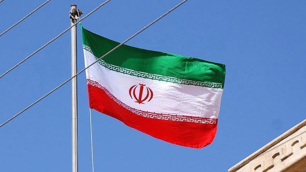 İran’dan Mossad açıklaması: 5 kişilik casus şebekesi yakalandı