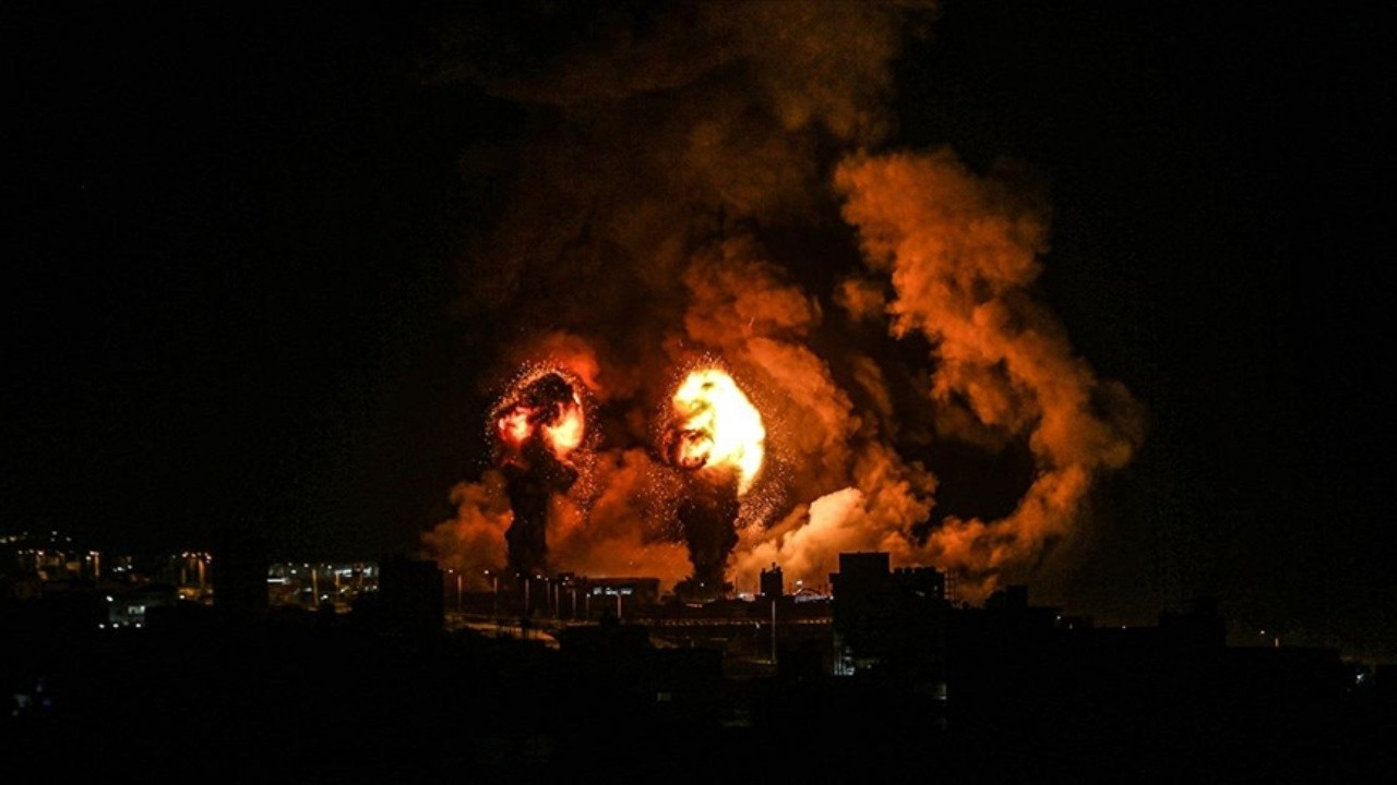 İsrail, Hamas’a ait noktaları bombaladı