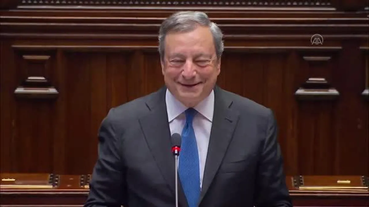 İtalya’da Başbakan Draghi görevinden istifa etti