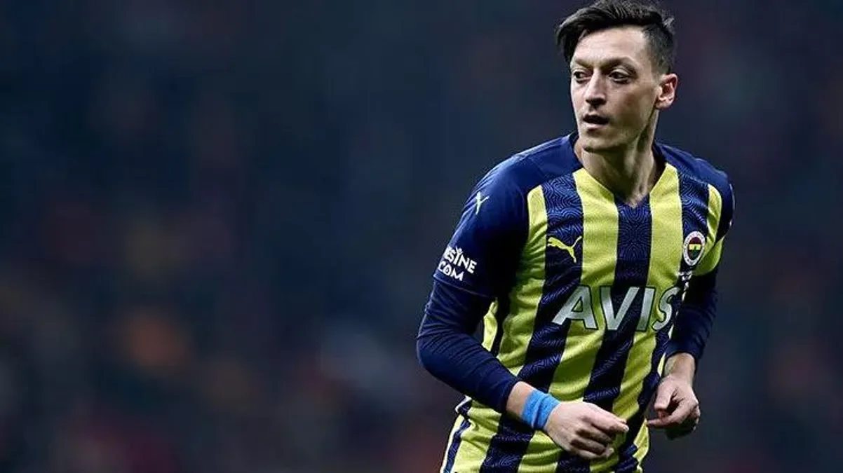 Mesut Özil Fenerbahçe’den ayrılırken ne kadar para aldı? Usta yorumcu Rıdvan Dilmen çok net cevapladı