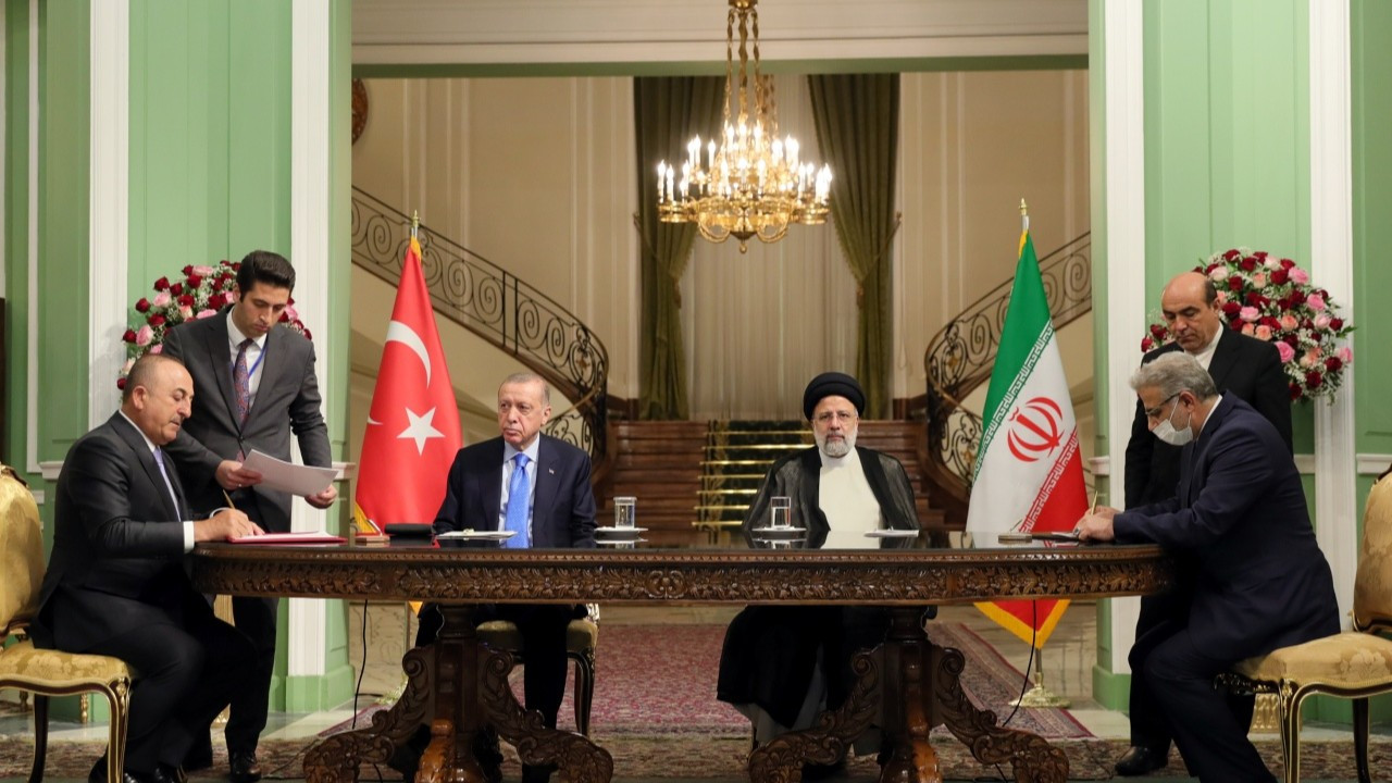 Reisi: Türkiye ve İran arasında 30 milyar dolar ticaret hacmi belirledik