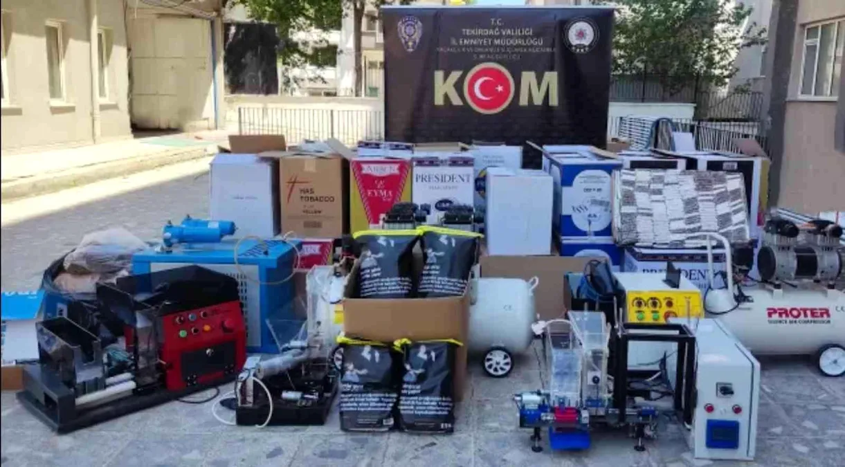 Tekirdağ ve İzmir’de dev operasyon: 4 milyonluk tütün malzemesi ele geçirildi