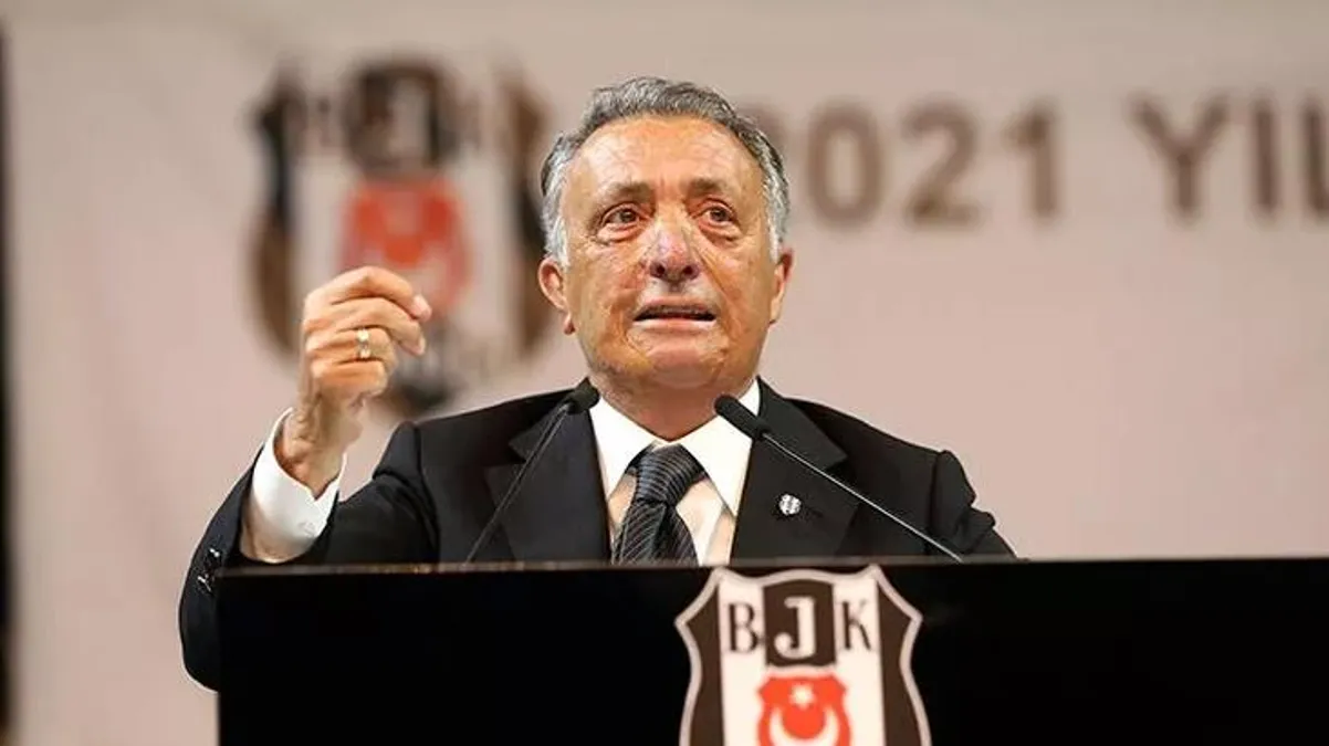 Beşiktaş Başkanı Çebi, takımdan ayrılmak isteyen Emirhan hakkında konuştu: 3 gündür ikna etmeye çalışıyoruz
