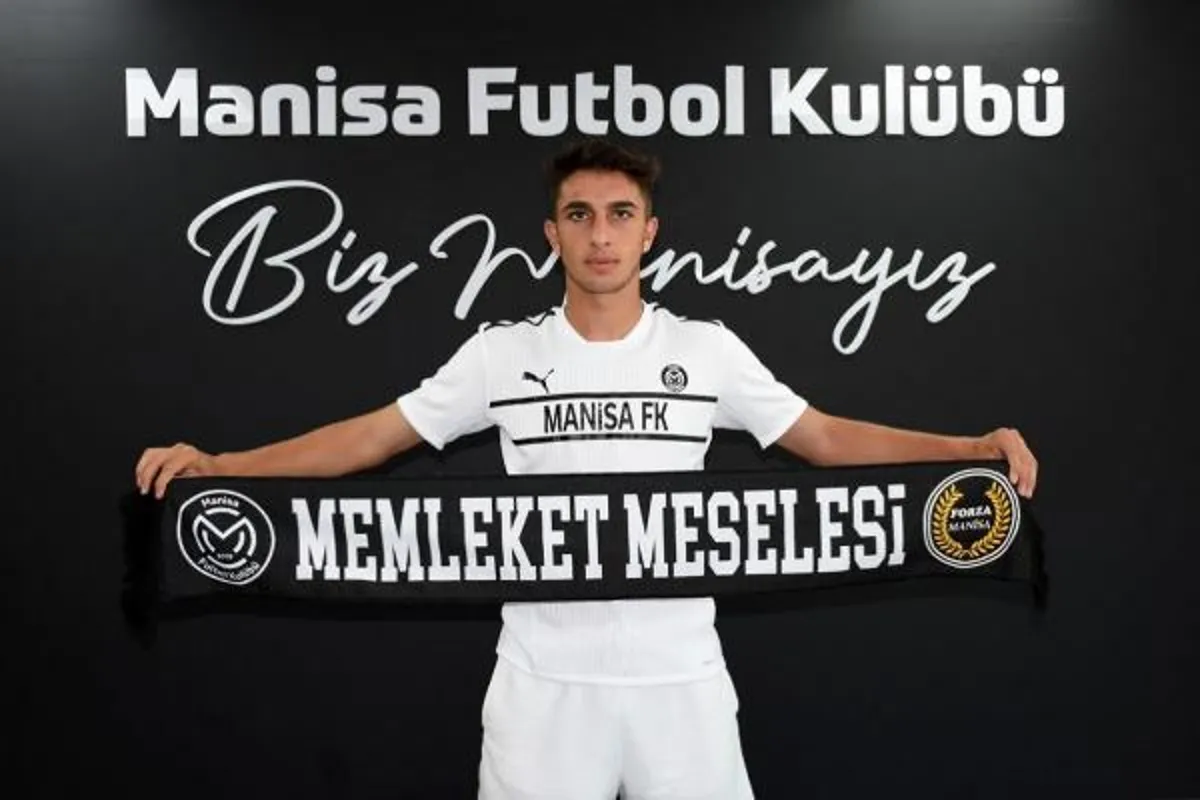 Manisa haberi | Manisa Futbol Kulübü Fırat’la imzaladı