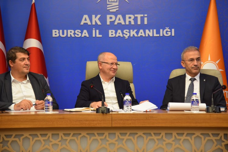 Bursa’da AK Parti’nin teşkilat istişareleri sürüyor