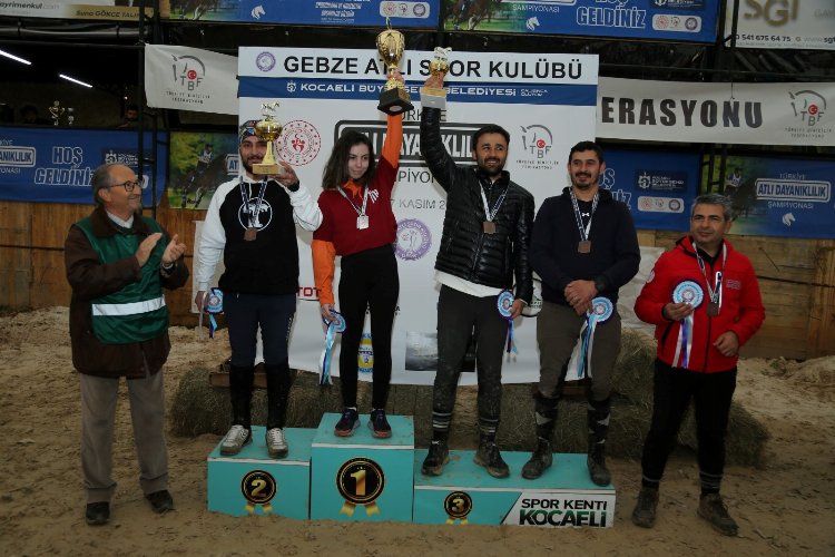 Türkiye Atlı Dayanıklılık Yarışmaları nefesleri kesti