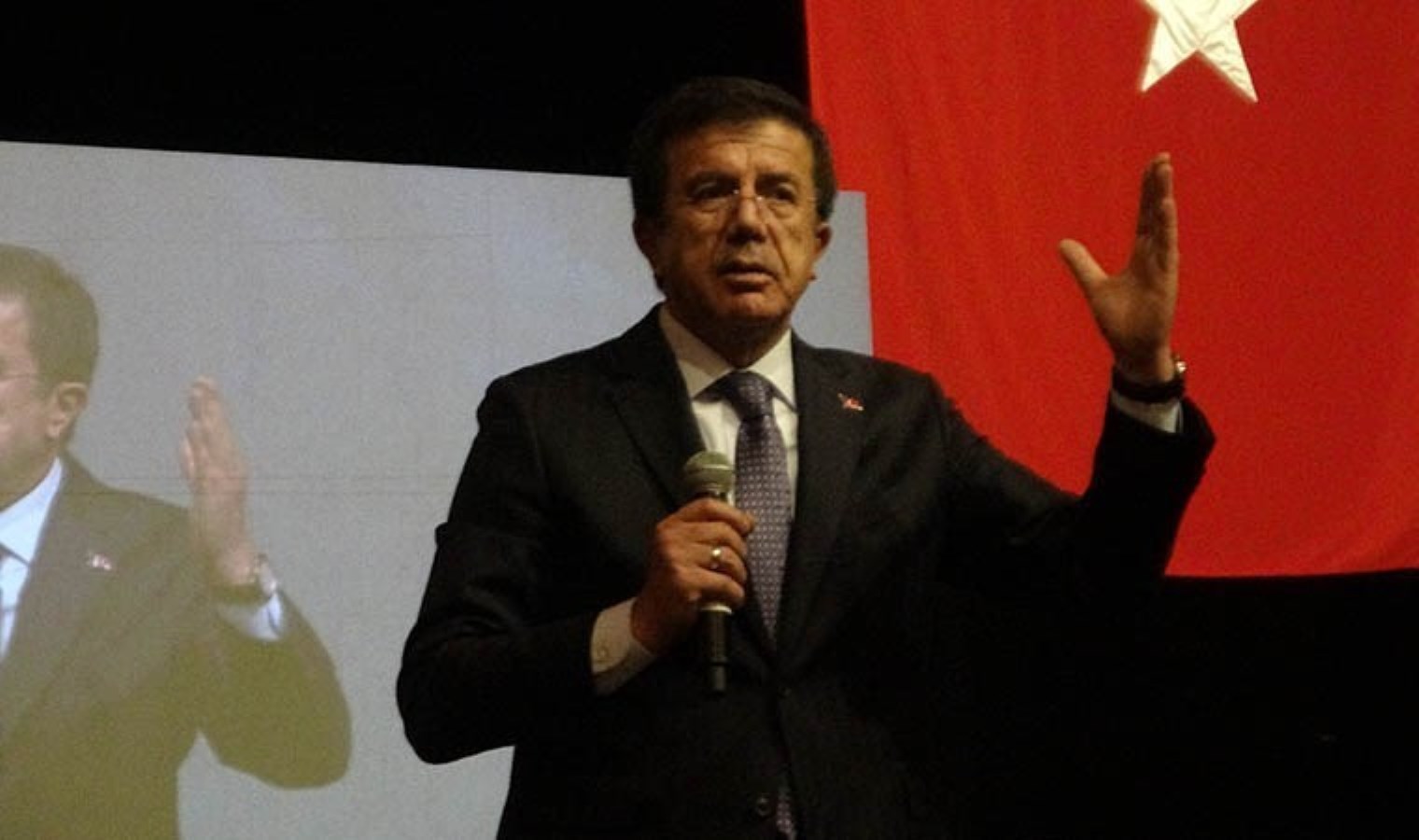 AKP’li Nihat Zeybekci: ‘Asgari ücret yeterli değil, daha fazla olmalı’