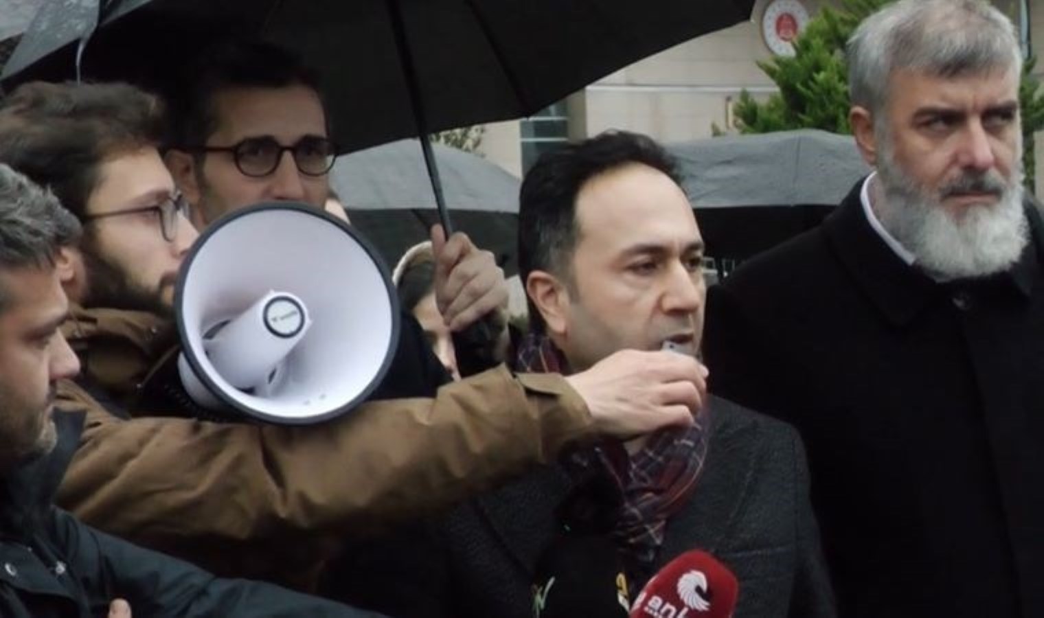 Erdoğan’a İsrail protestosunda tutuklanan 9 kişiden ‘suç duyurusu: İşkence, kasten yaralama, cinsel taciz, hakaret…