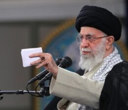 Hamaney, İsrail’e meydan okudu: Bu vahim bir hatadır
