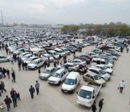 İkinci el otomobilde yüksek model araçlar cep yakıyor, düşük modellere ilgi yok