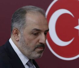İstanbul Milletvekili Mustafa Yeneroğlu DEVA Partisi’nden istifa etti