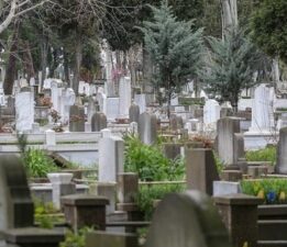 İşte ilçe ilçe yeni tarifeler… İstanbul’da mezarlara zam!