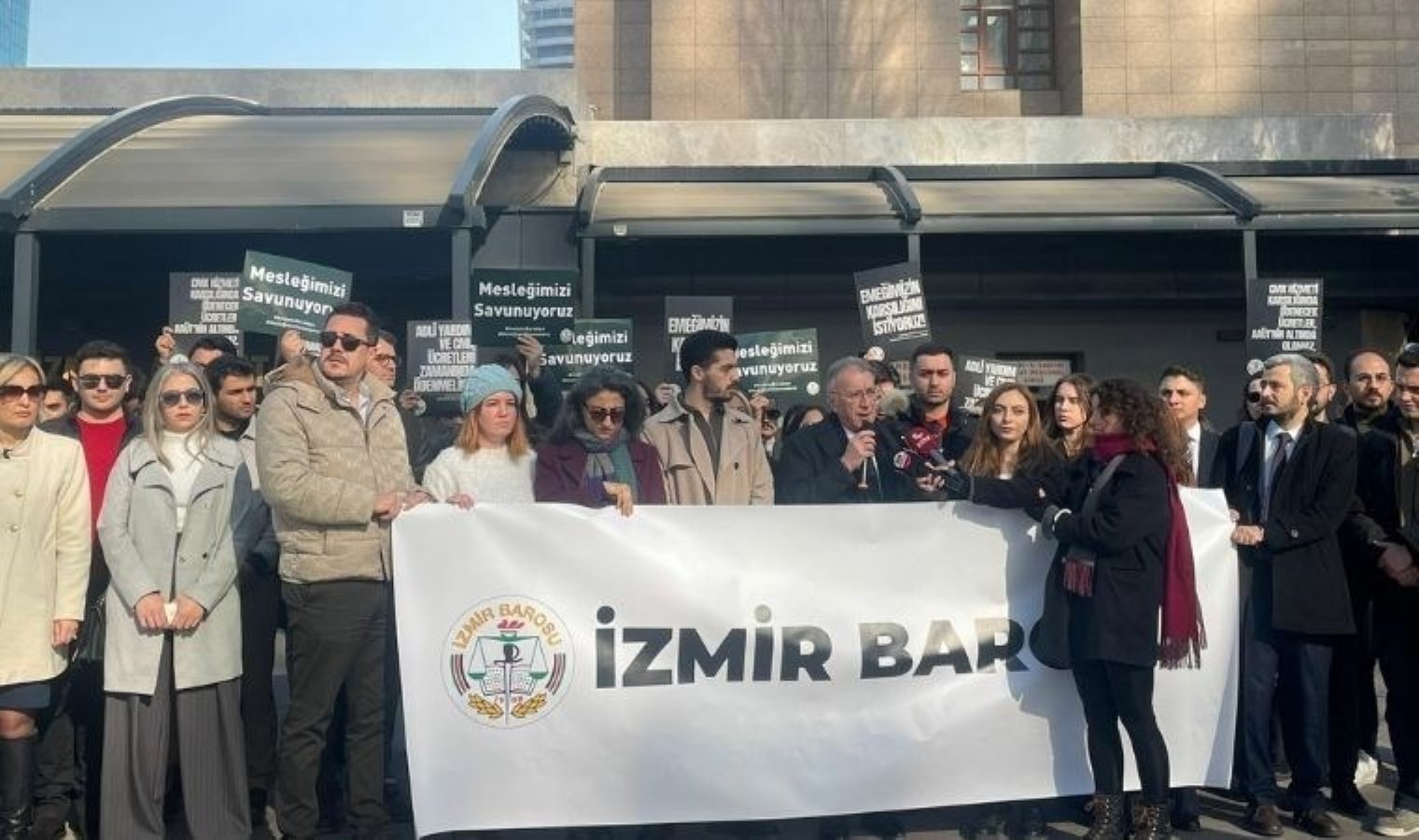 İzmir Barosu’ndan ‘CMK ücreti’ tepkisi: KDV oranı yüzde 1’e indirilmelidir