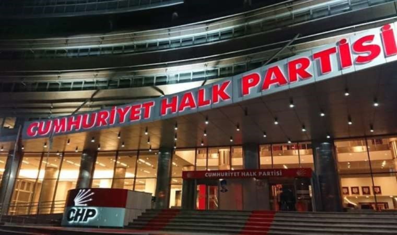 Esenyurt Belediyesi sonrası Beşiktaş Belediyesi… Operasyonların ardından gözler partide: İşte CHP’nin yol haritası
