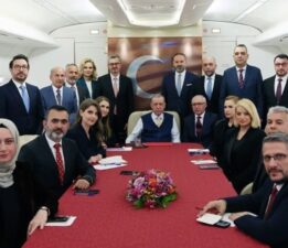 İsim isim açıkladı… Erdoğan’ın uçağına en çok binen gazeteci kim oldu?