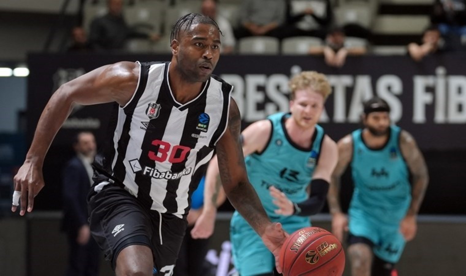 Kelan Martin’den Beşiktaş’a kötü haber!