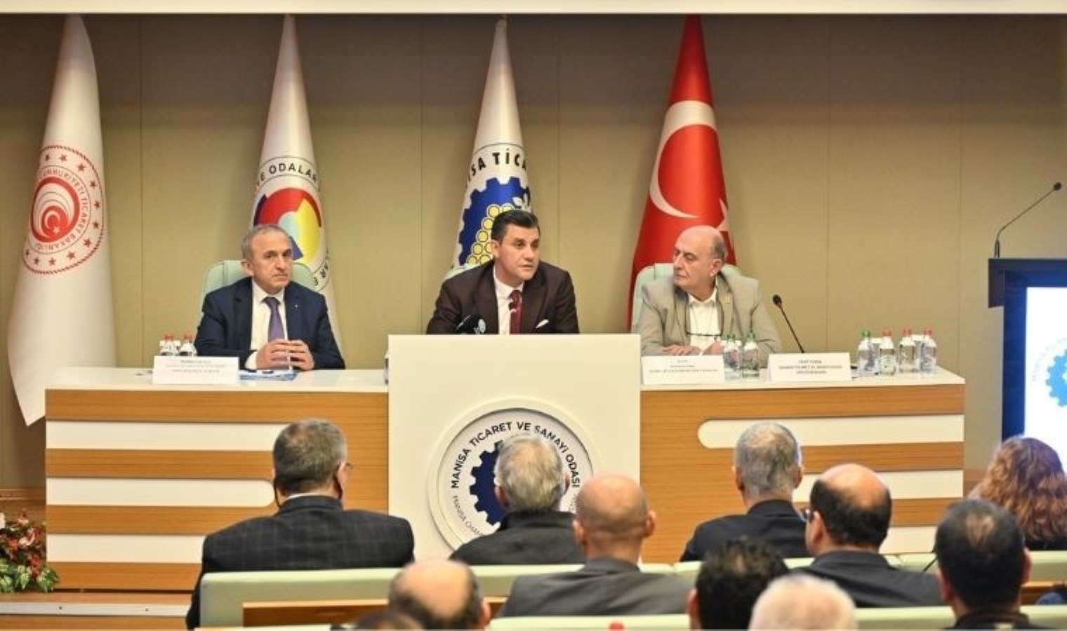 Zeyrek: OSB alanlarını merkezde tutmayı uygun bulmuyorum