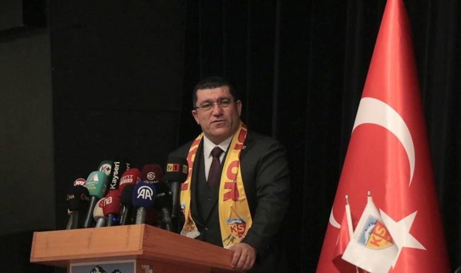 Kayserispor’da Nurettin Açıkalın yeniden başkan seçildi!