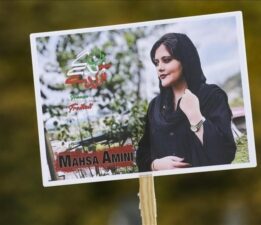 Mahsa Emini’nin ölümünü haberleştiren gazeteciye beraat