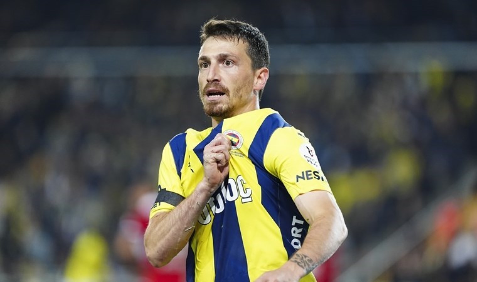 Mert Hakan Yandaş’tan flaş cevap: ‘Kırmızı kalp kullanmıyoruz’