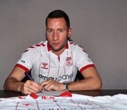 Sivasspor, Sırp futbolcu Veljko Simic’i transfer etti