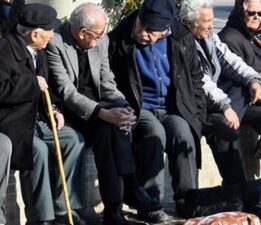Türkiye’de emeklilik sistemi alarm veriyor: ‘Acil reform gerekli’