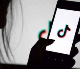 14 yaşındaki öğrenci hayatını kaybetmişti: O ülkede TikTok 1 yıllığına yasaklandı!