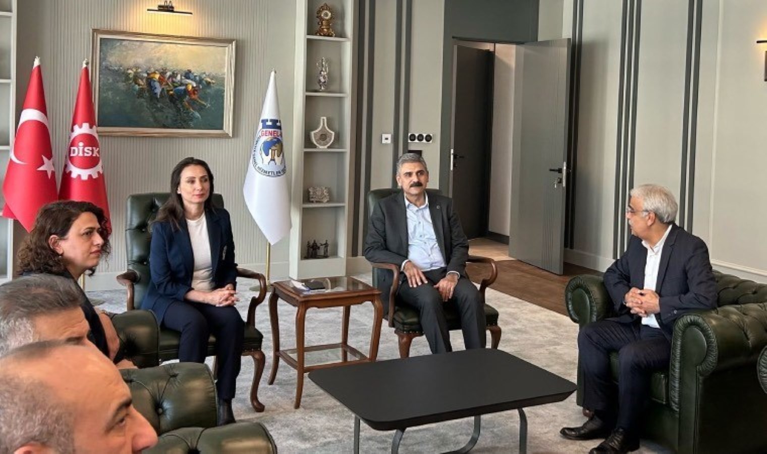 DEM Parti heyetinden DİSK’e ziyaret