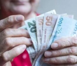 Emekli bayram ikramiyesi artışı Meclis’ten geçti: Emekliler ne zaman ödeme alacak?