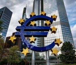 Euro Bölgesi şubat ayı enflasyonu açıklandı: Yıllık enflasyon şubatta yavaşladı!