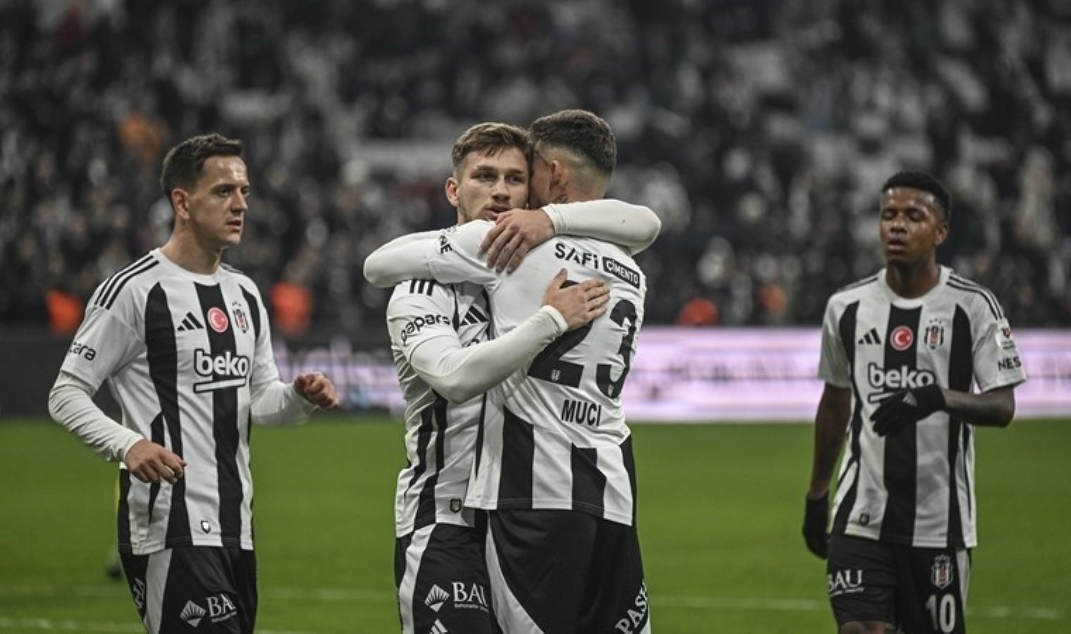 Konyaspor maçı öncesi Beşiktaş’ta 4 eksik!