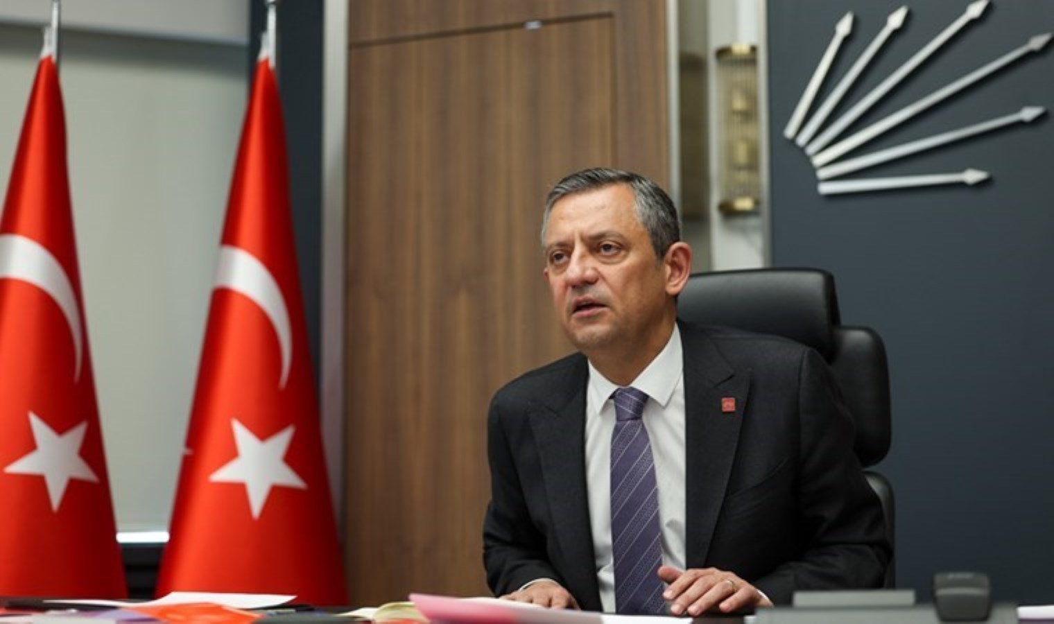 Özgür Özel’den Kuzey Makedonya’ya taziye telefonu