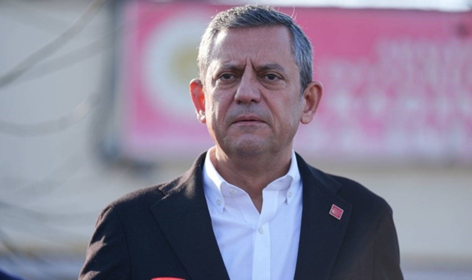 Özgür Özel’den Suriye adımı: Saldırılar üzerine heyet görevlendirdi