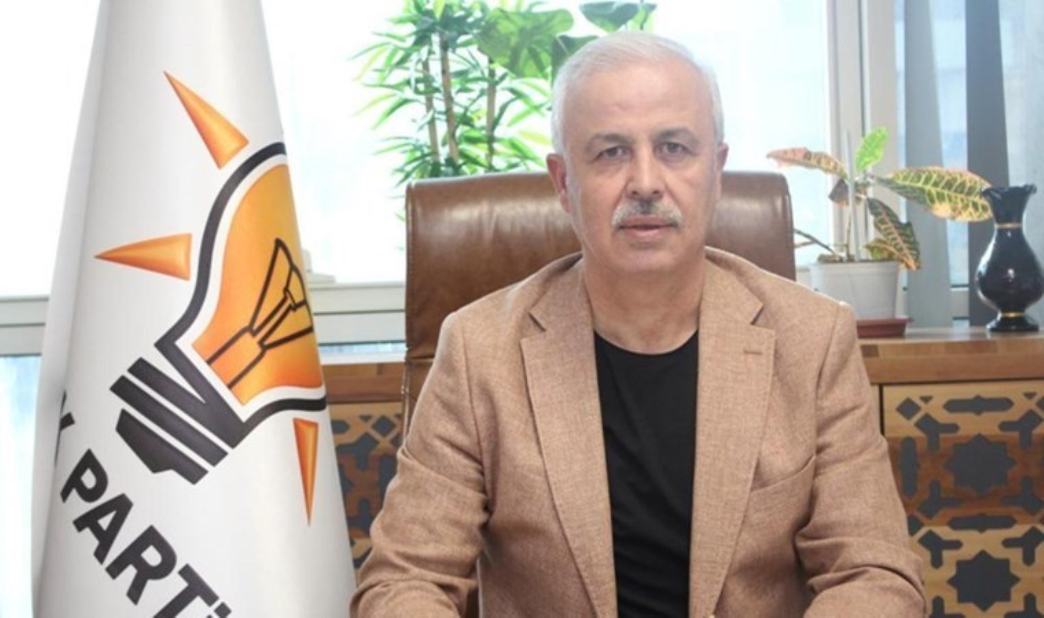 AKP’li ilçe başkanının hedefi Karşıyaka Belediyesi: ‘Savcılar harekete geçmeli, dilekçe vermemize bile gerek yok’