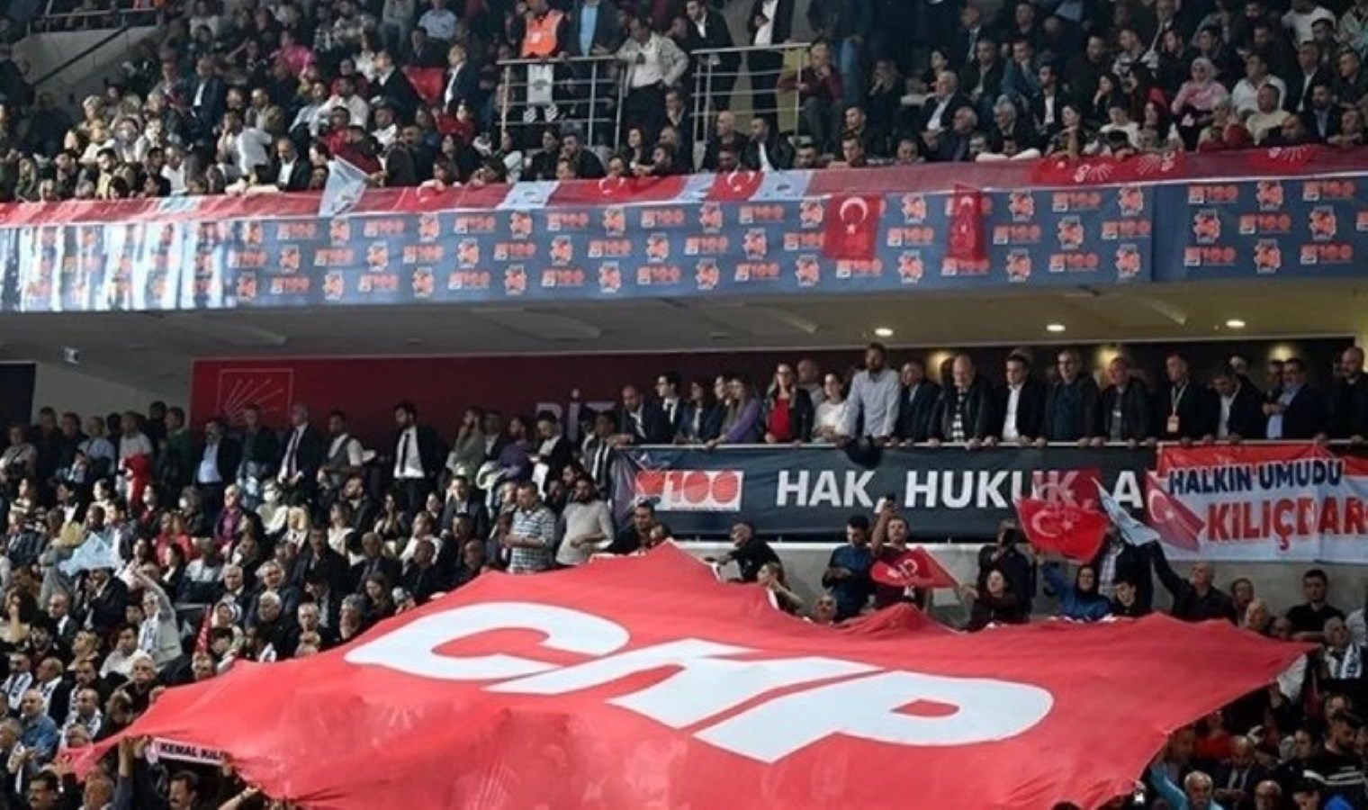CHP’nin 21’inci Olağanüstü Kurultayı… CHP Parti Meclisi’nde yeni isimler!