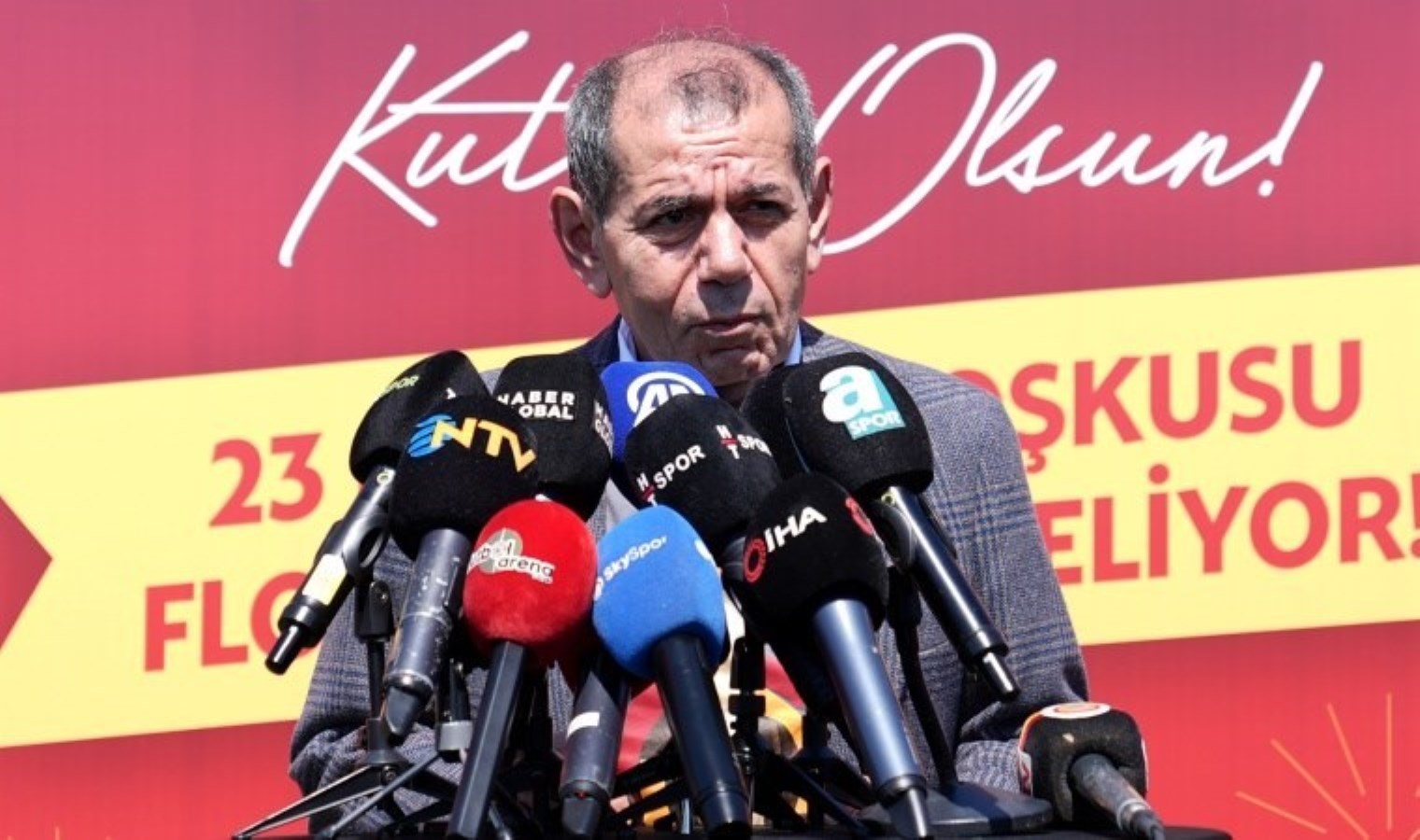 Dursun Özbek’ten deprem açıklaması: ‘Bayağı sallandık’