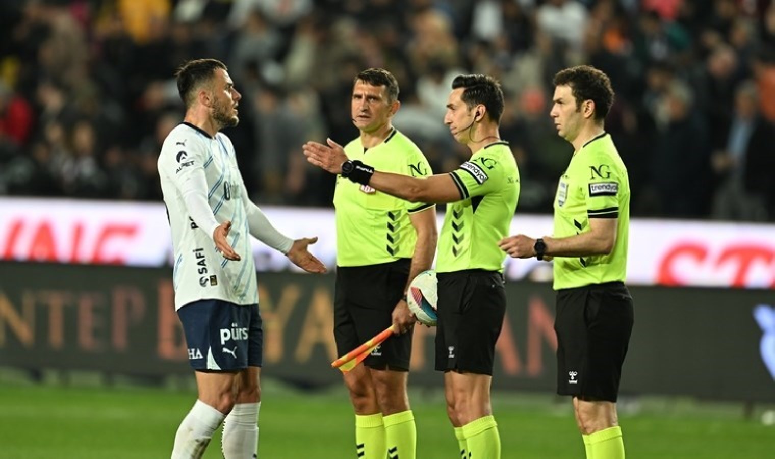 Fenerbahçe’den hakem tepkisi: ‘Tüm Türkiye’nin gözü önünde!’