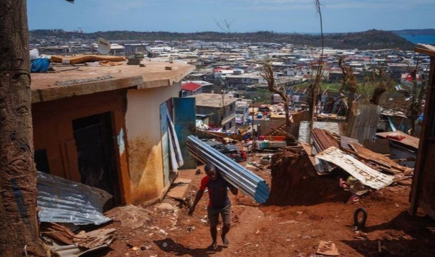 Fransa’dan Mayotte kararı: Vatandaşlık hakkını sınırlandırıyor