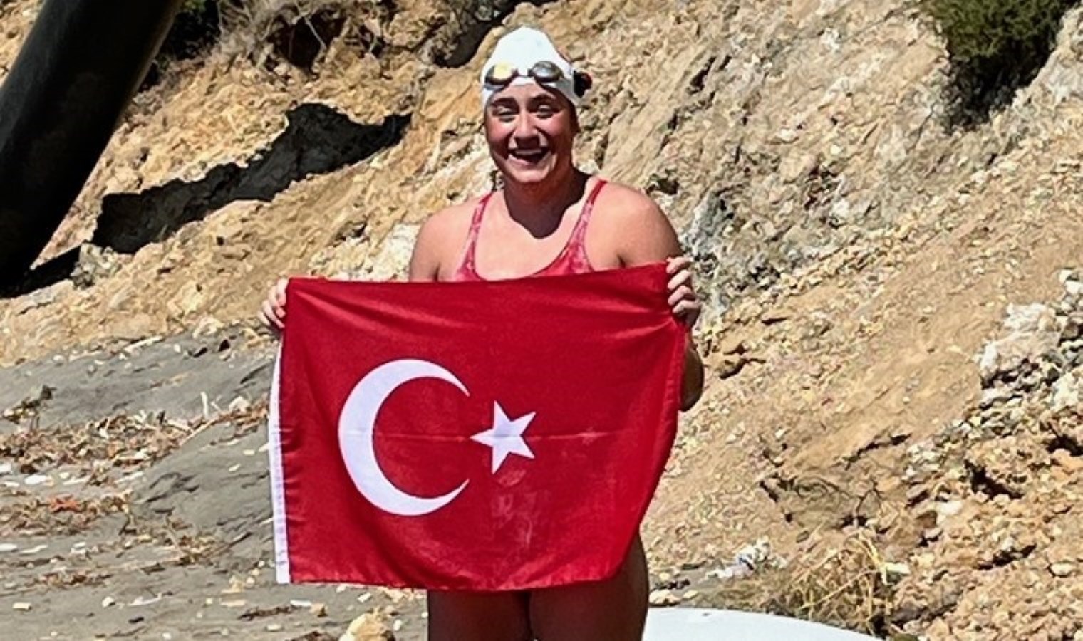 Genç Türk yüzücü okyanusların en zorlu parkurunda: Aysu Türkoğlu’nun sıradaki hedef Kaiwi Kanalı!