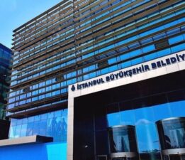 İBB’den ‘parkenin altına gömülü 2 milyon dolar’ iddiasına yalanlama: ‘İstanbul Emniyet Müdürlüğünü tutanakları paylaşmaya davet ediyoruz’