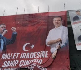 Bursa’da ‘Millet İradesine Sahip Çıkıyor’ mitingi: Onbinler Özgür Özel’i bekliyor