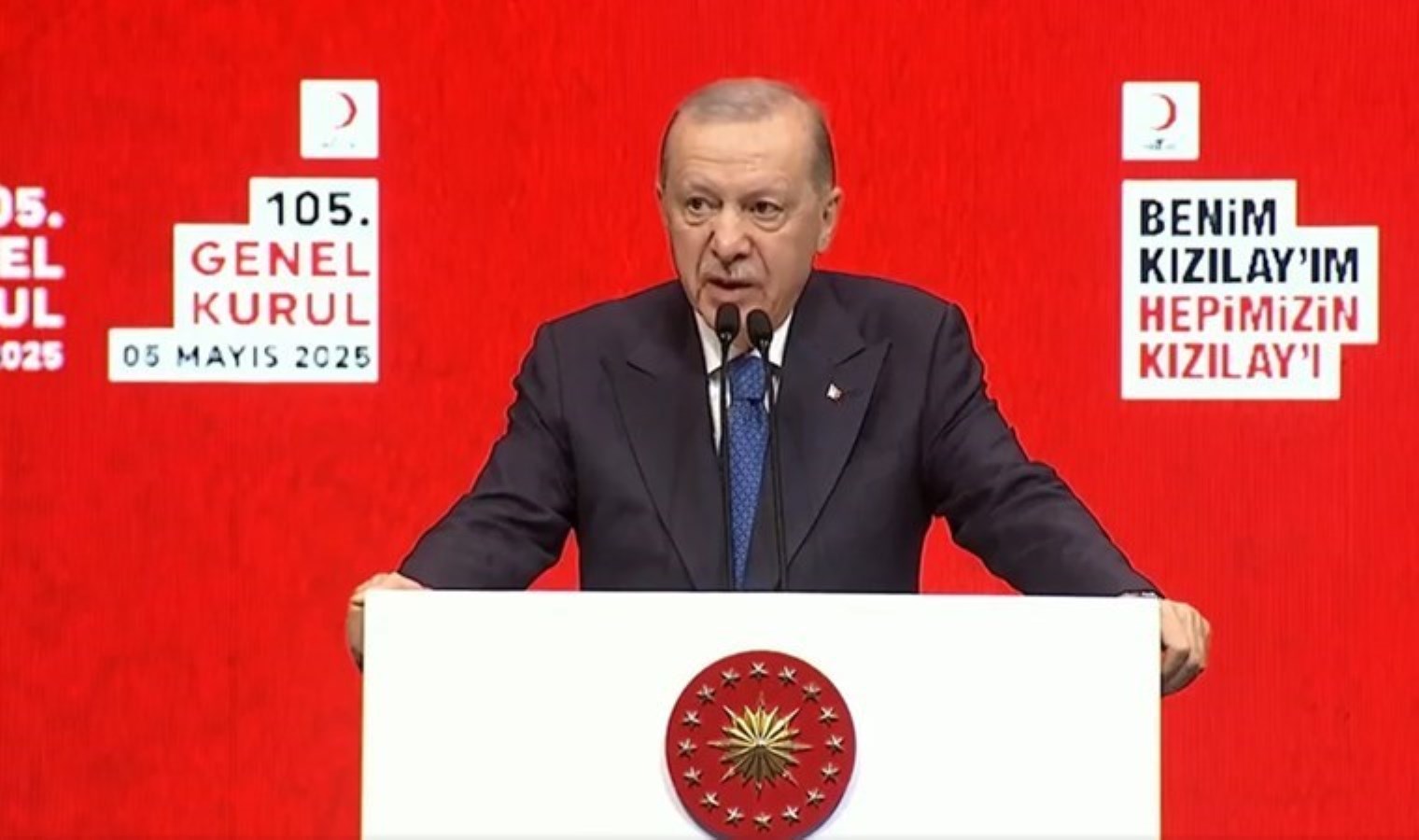 Erdoğan’dan depremde çadır satan Kızılay’a övgüler: ‘Kimin iş yaptığı kimin şov yaptığı bir kere daha anlaşılmıştır’