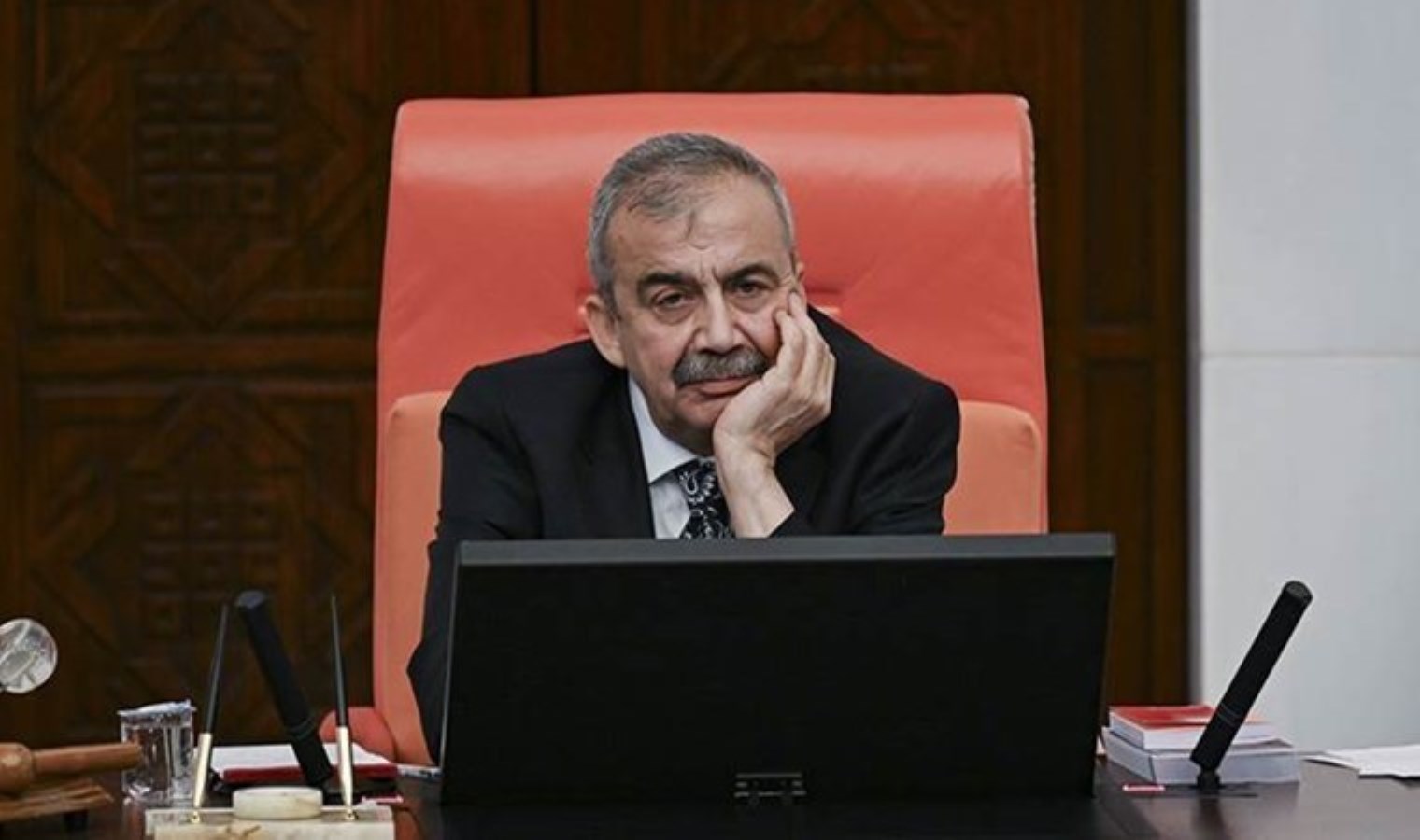 Son dakika… Sırrı Süreyya Önder hayatını kaybetti