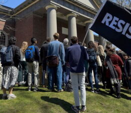 Trump’tan Harvard’a: “Yöntemlerininizi değiştirin…”