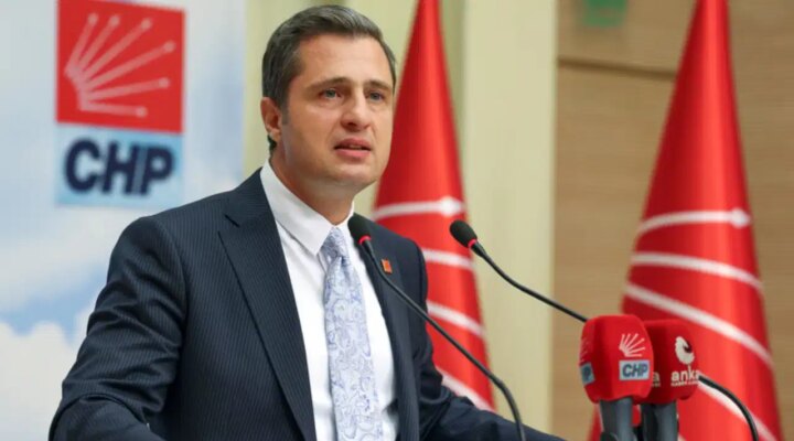 CHP Sözcüsü Deniz Yücel: ‘Kurultayı tartışmak ve tartıştırmak iktidarın ekmeğine yağ sürmektir’