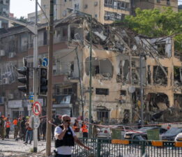 İsrail, İran’ın fırlattığı füzeleri inceledi: Parça tesirli harp başlığına sahip